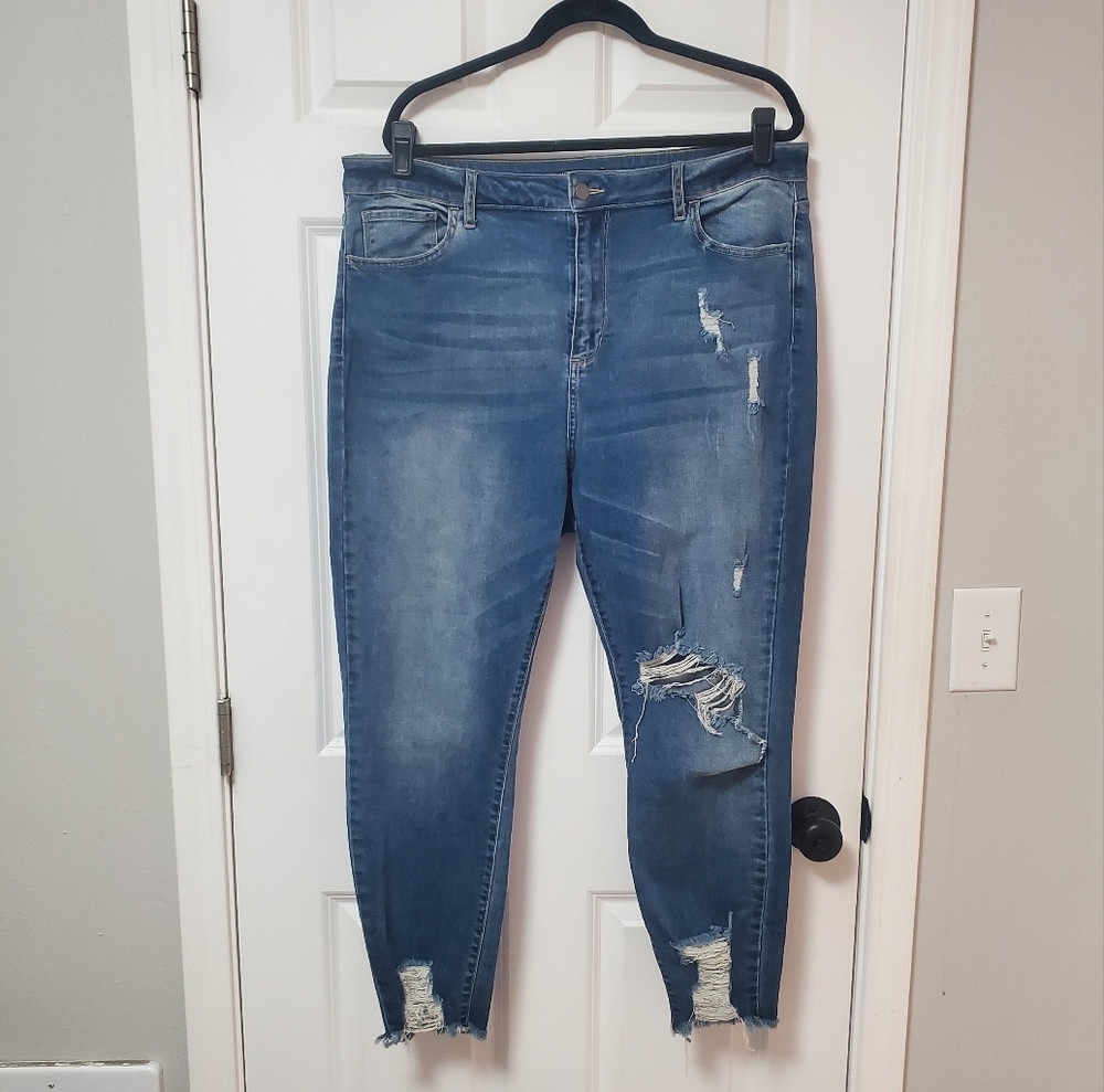 Fashion Nova Distressed Skinny Jeans Size 18 High Rise Stretch Denim